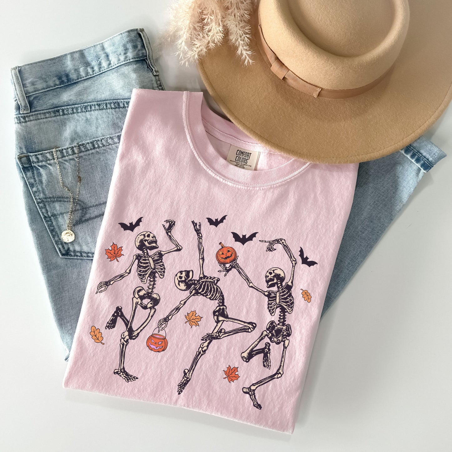 Dancing Skeleton Halloween Shirt, Comfort Colors Fall Graphic Tee, Retro Skeleton Pumpkin T-Shirt, Spooky Autumn Sweatshirt for Women & Men