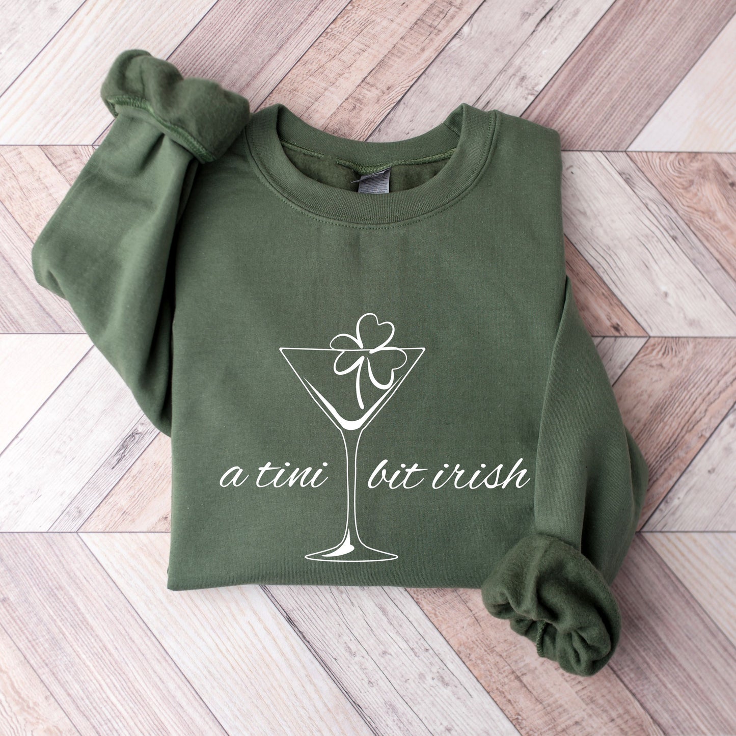A Tini Bit Irish Sweatshirt, St Patricks Day Crewneck, Funny Irish Sweatshirt, Shamrock Martini Pullover, Green Irish Sweatshirt