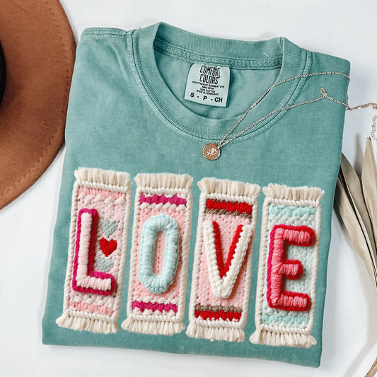 Boho "LOVE" Faux Yarn DTF Print T-Shirt | Trendy Embroidery-Look Shirt
