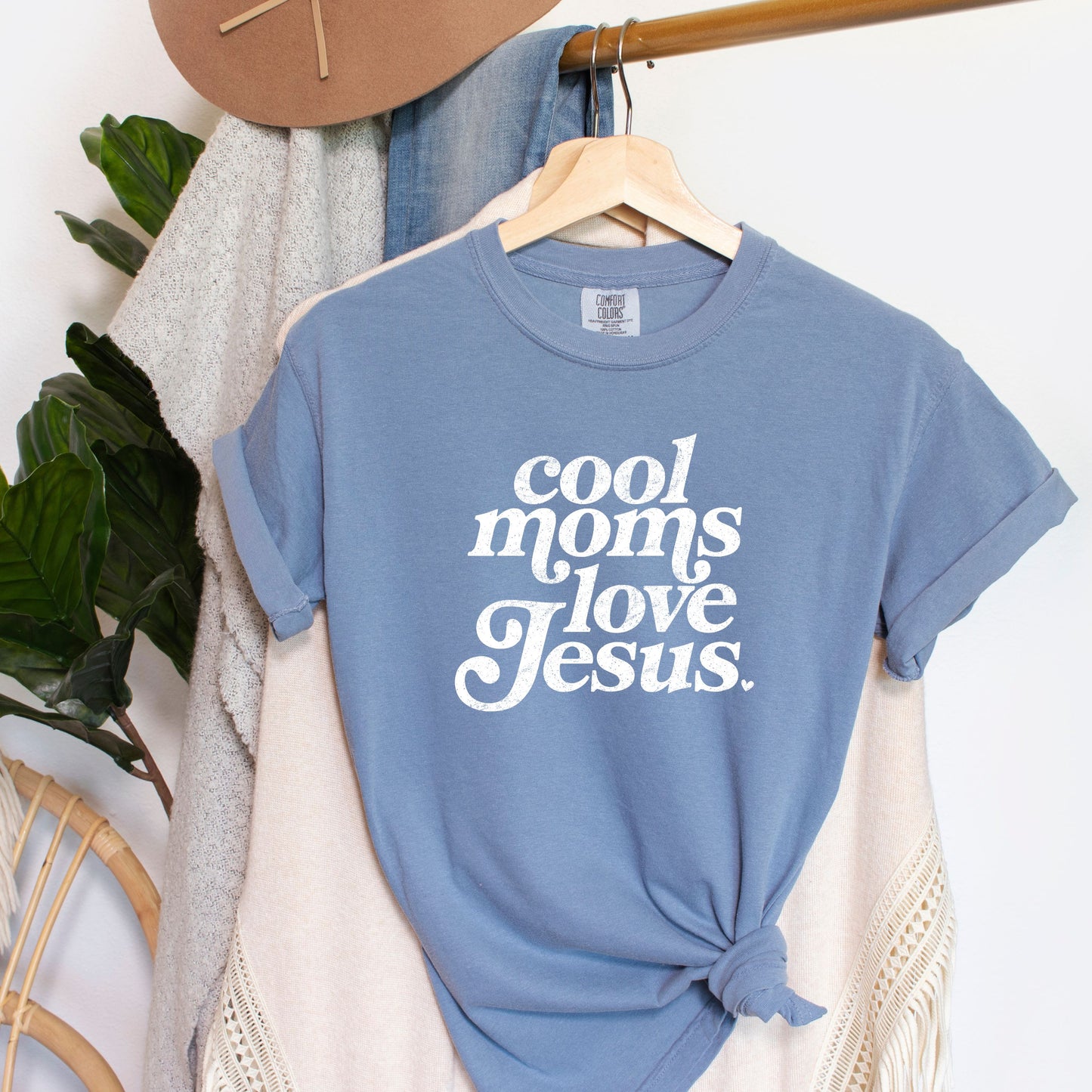 Cool Moms Love Jesus Shirt | Christian Mom Faith Tee