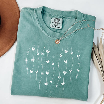 Minimal Heart Line Art Shirt, Comfort Colors Cozy Pullover, Soft Girl Style Love Sweat, Simple Hand Drawn Heart T-Shirt Valentine Heart Gift