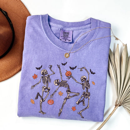 Dancing Skeleton Halloween Shirt, Comfort Colors Fall Graphic Tee, Retro Skeleton Pumpkin T-Shirt, Spooky Autumn Sweatshirt for Women & Men