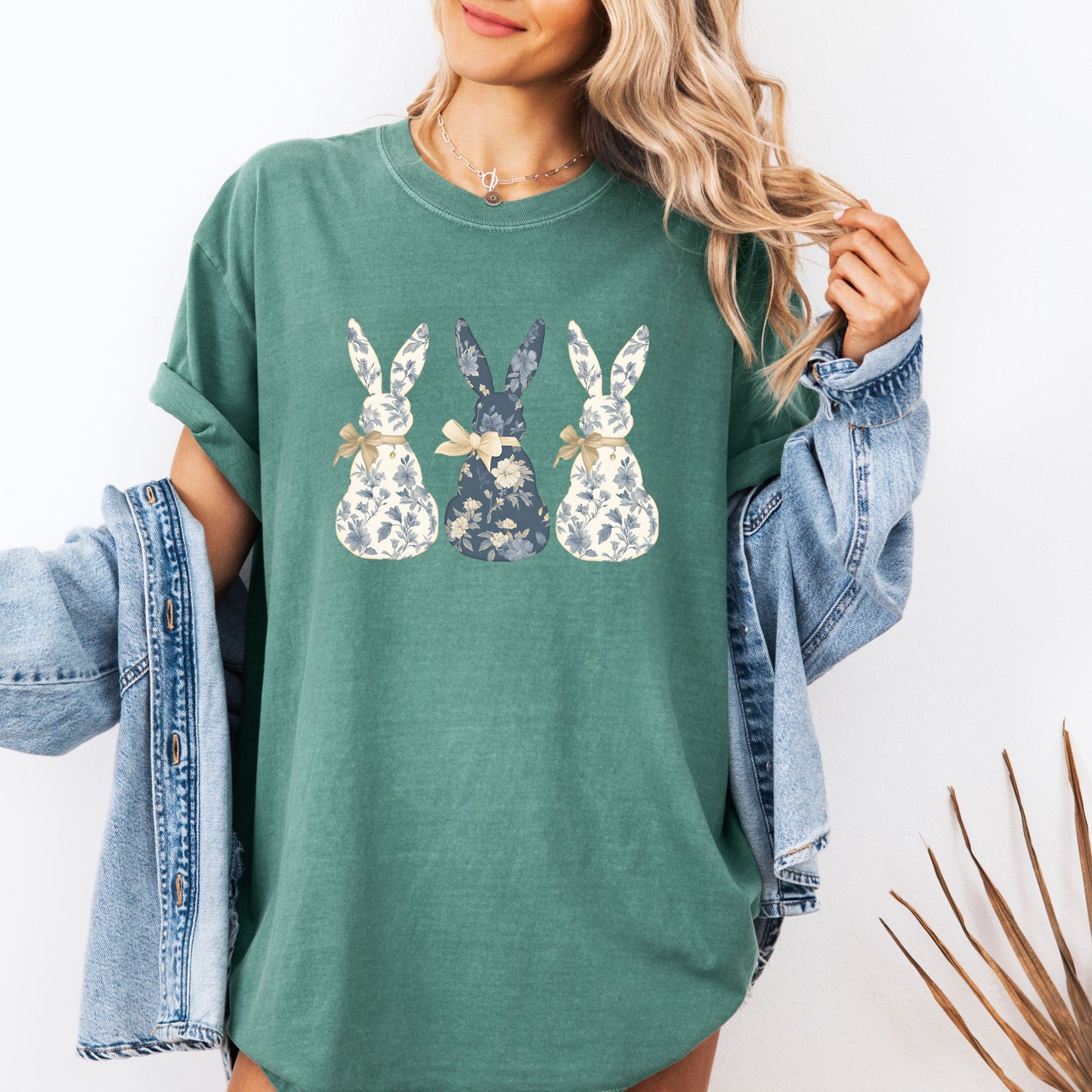 Coquette Bow  Floral Easter Bunny , Cute Easter Shirt for Women, Easter Rabbit T-Shirt, Easter Gift