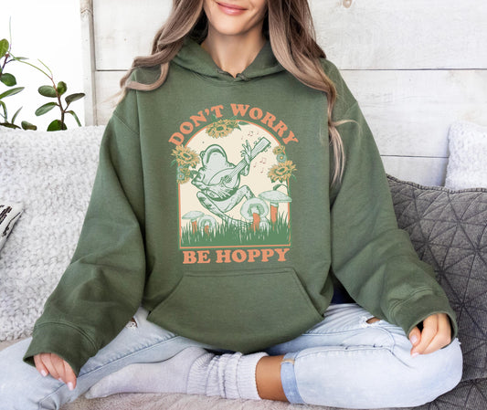 Don't Worry Be Hoppy Sweatshirt, Frog Sweatshirt, Funny Frog Sweater, Cottagecore Clothing, Frog Playing Banjo Hoodie, Nature Lover Hoodie